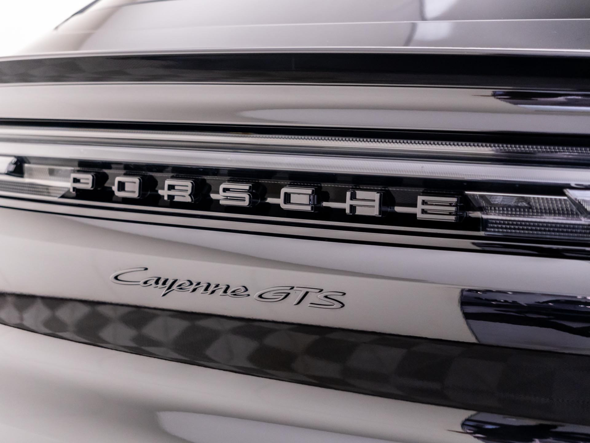 New 2027 Porsche Cayenne GTS AWD/4WD image 39