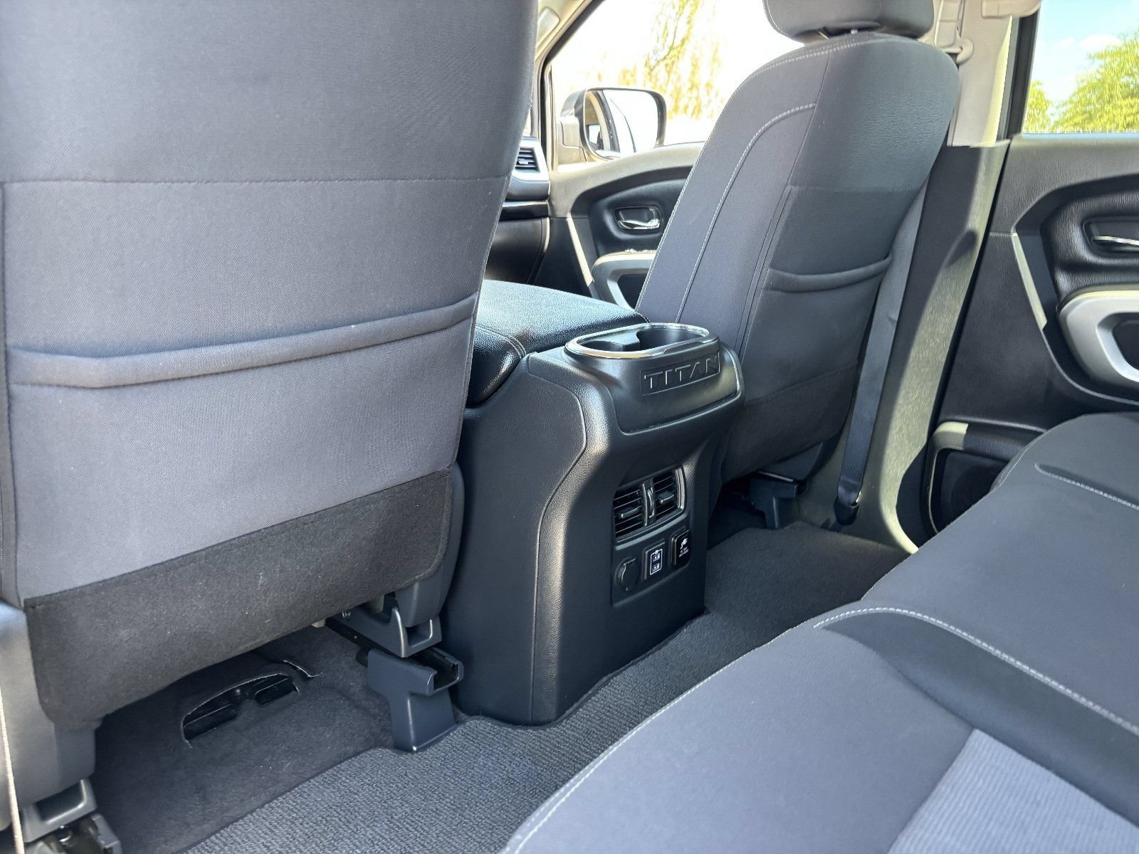 Certified 2021 Nissan Titan SV w/ SV Convenience Package RWD image 18