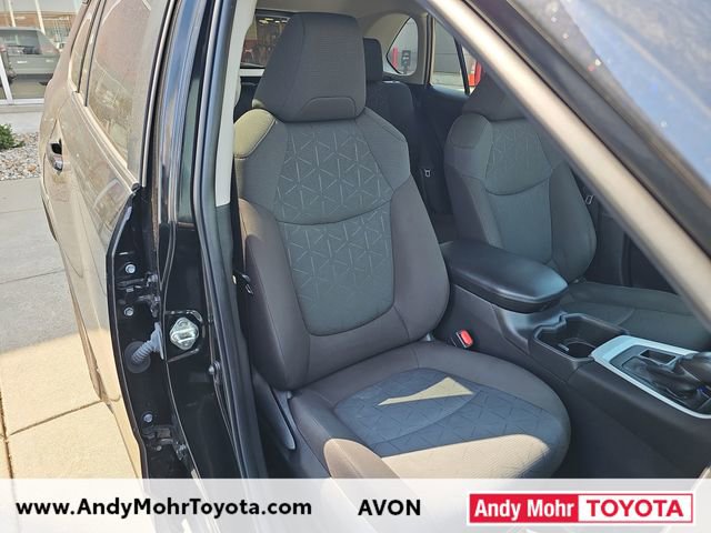 Used 2023 Toyota RAV4 XLE image 33