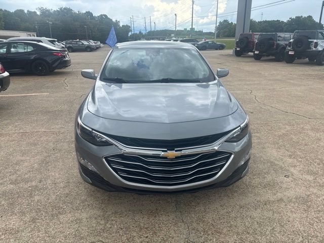 Used 2025 Chevrolet Malibu LT FWD image 4