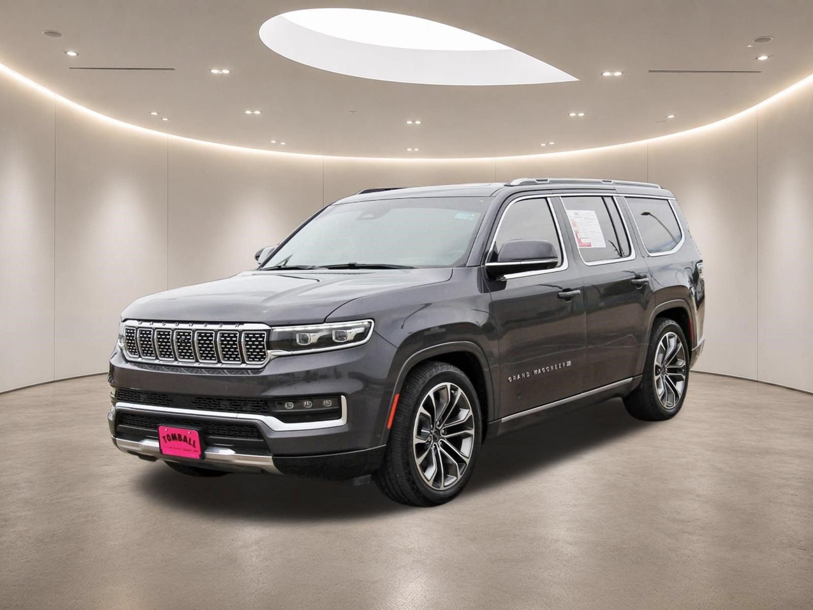 Used 2022 Jeep Grand Wagoneer Series III AWD/4WD image 3