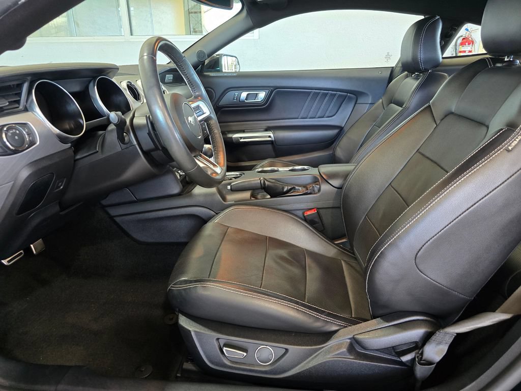 Used 2018 Ford Mustang GT Premium w/ Black Accent Package RWD image 24