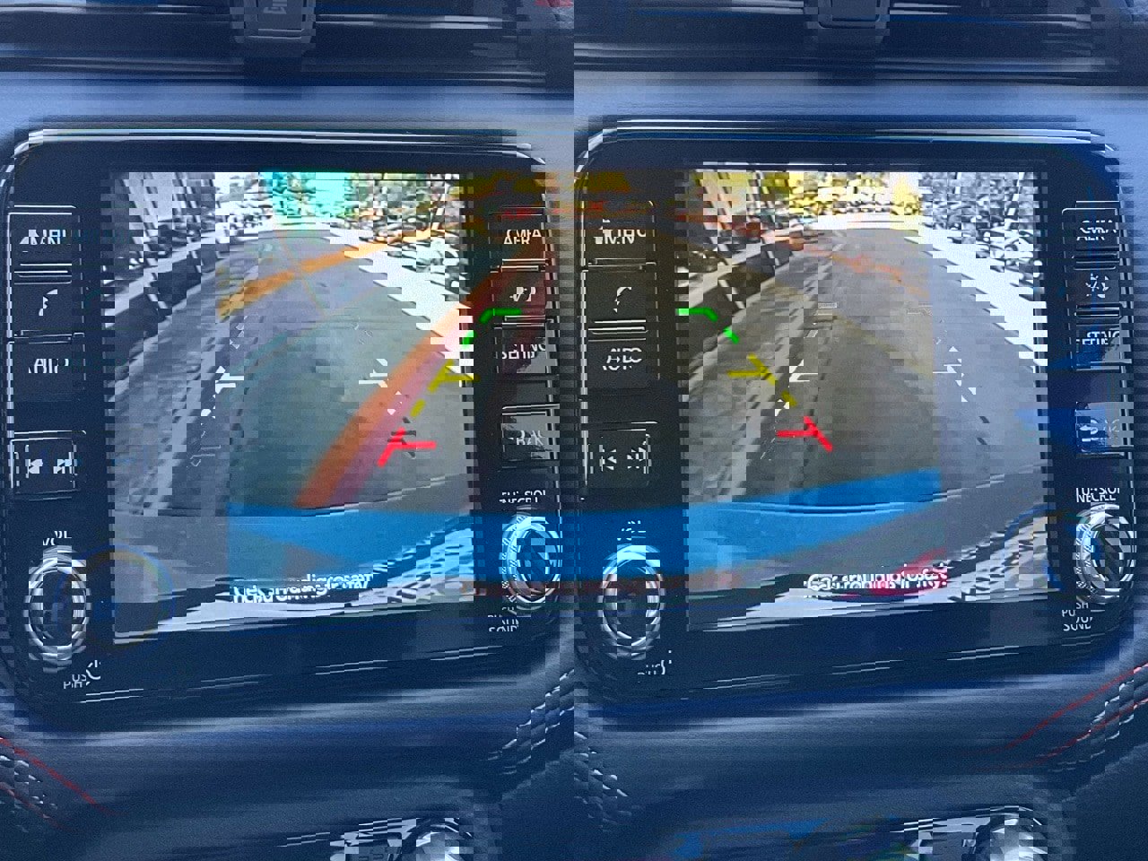 New 2025 Nissan Versa SR w/ Trunk Package image 27