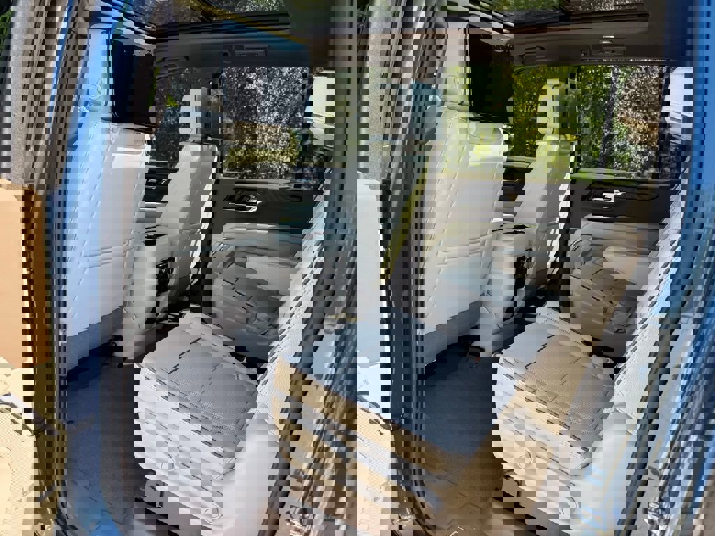 New 2026 GMC Yukon XL Denali w/ Advanced Technology Package image 22