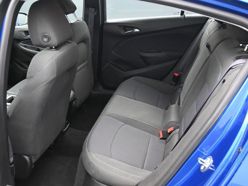 Used 2017 Chevrolet Cruze LT w/ Convenience Package image 16