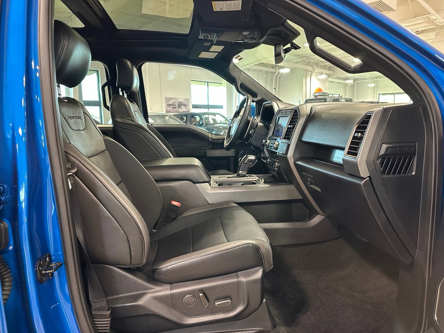 Used 2019 Ford F150 Raptor w/ Equipment Group 802A Luxury AWD/4WD image 47