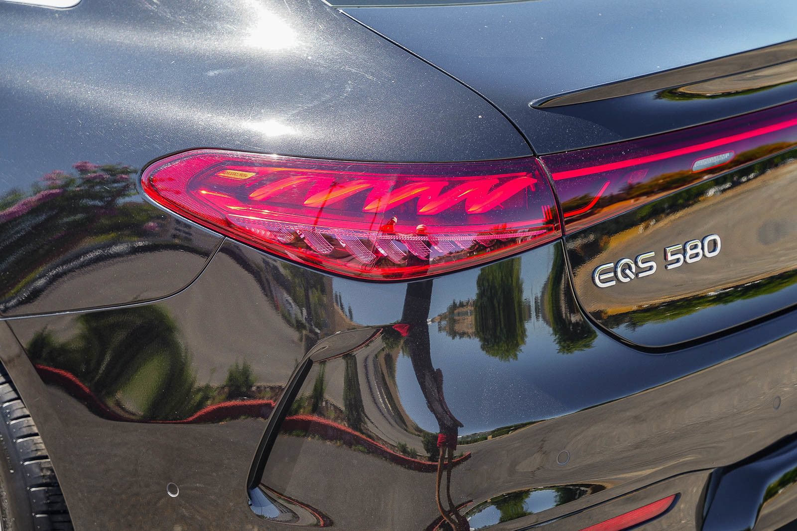 Used 2023 Mercedes-Benz EQS 580 4MATIC Sedan image 11