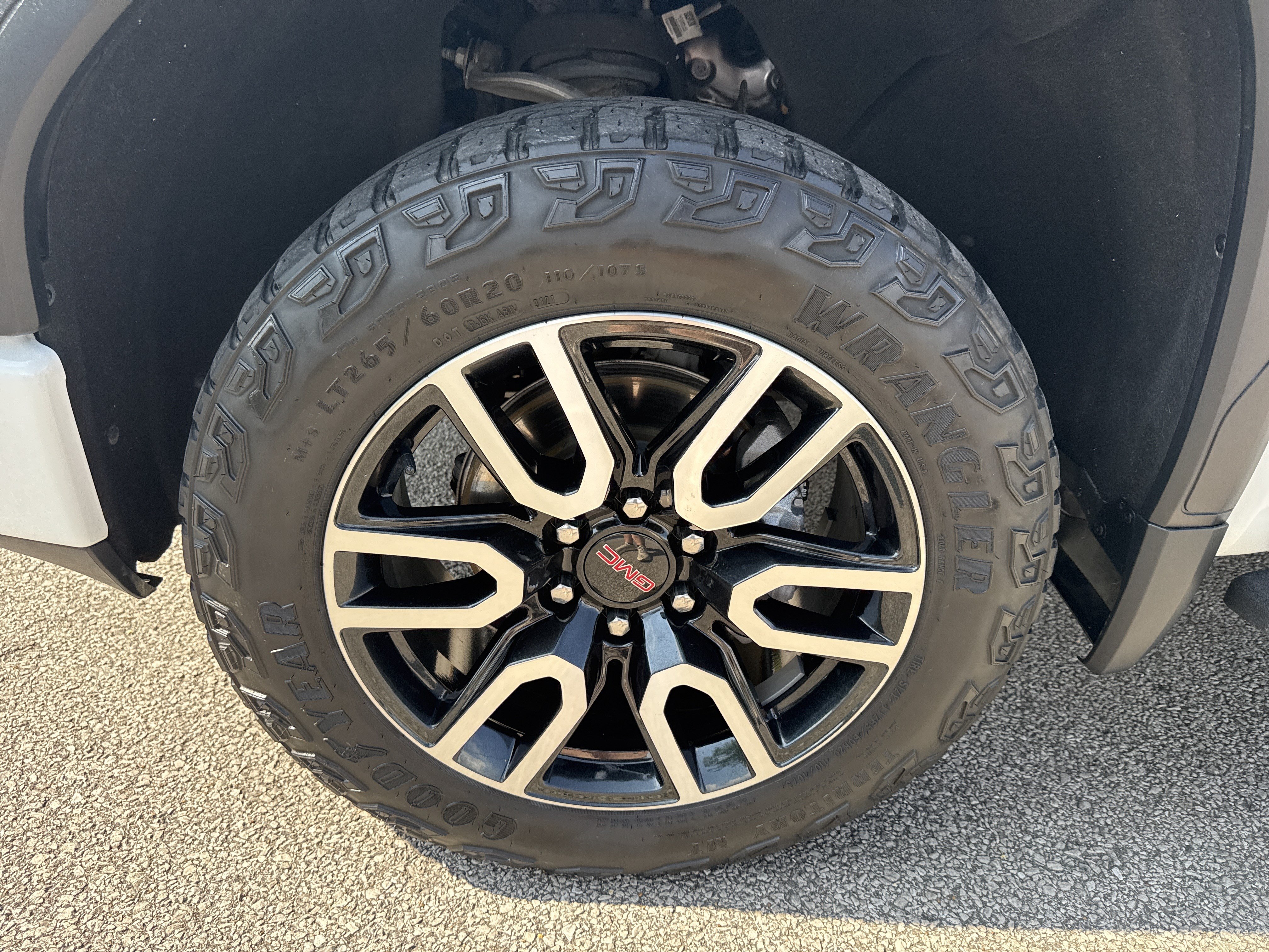 Used 2021 GMC Sierra 1500 AT4 AWD/4WD image 11