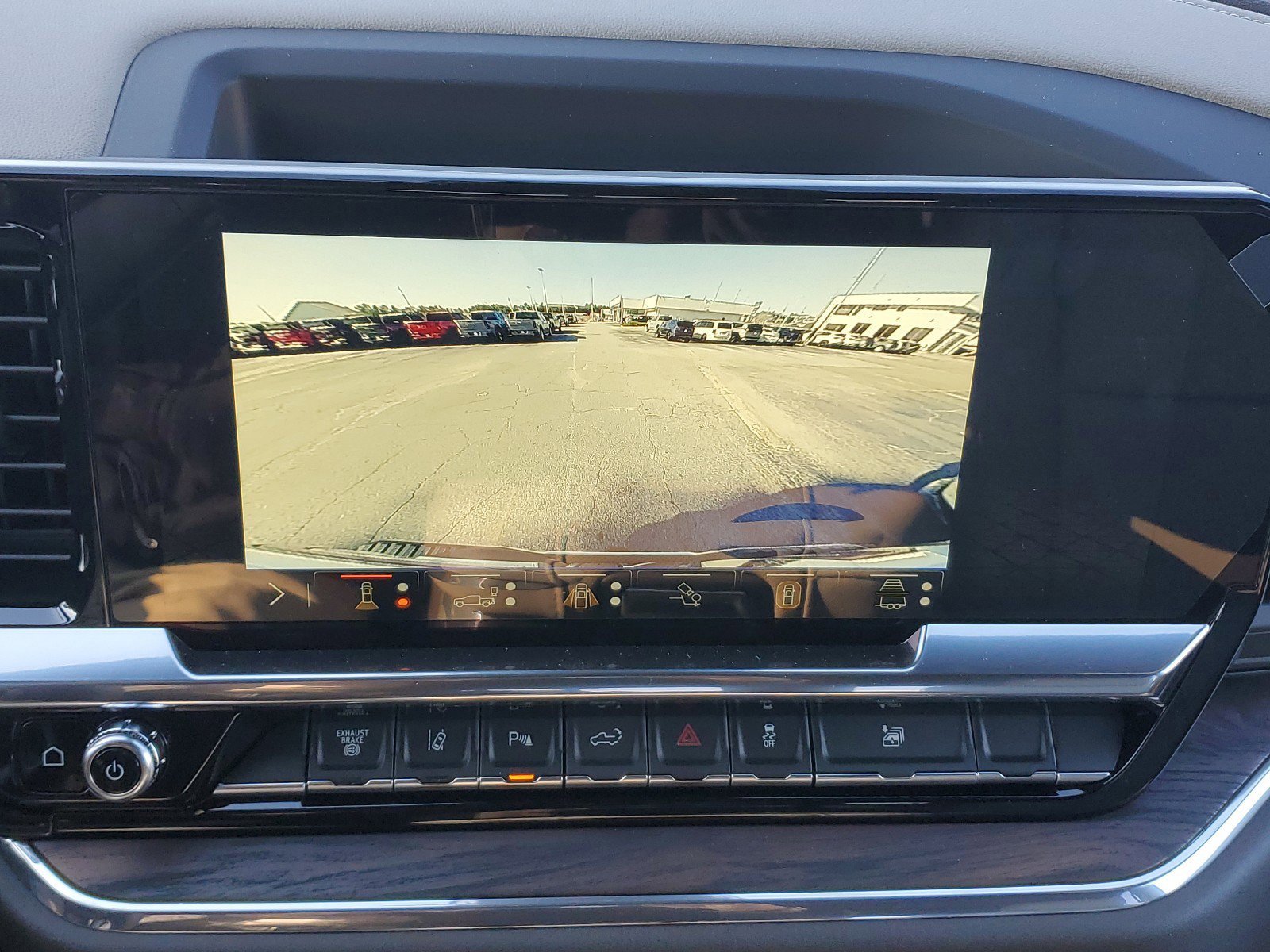 New 2025 GMC Sierra 2500 SLT w/ SLT Convenience Package image 31