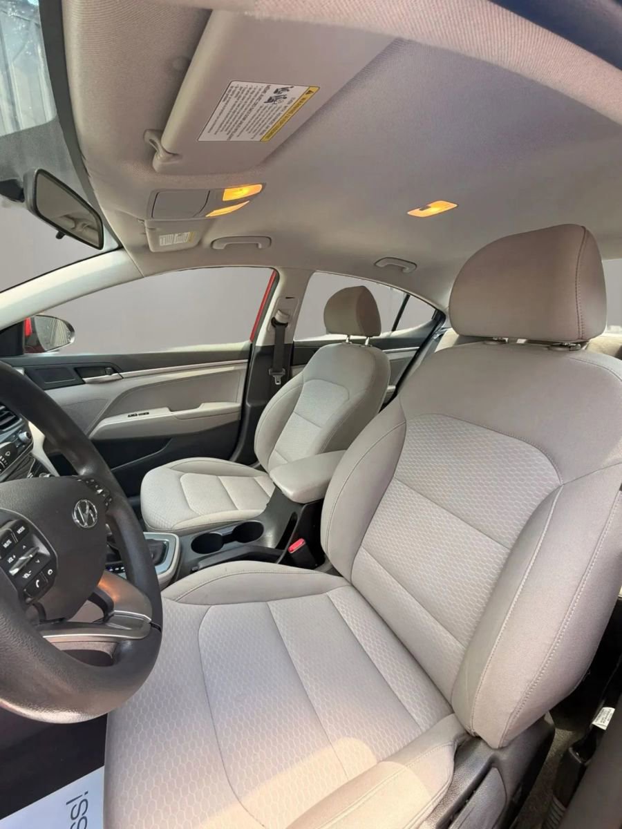Used 2019 Hyundai Elantra SE FWD image 9