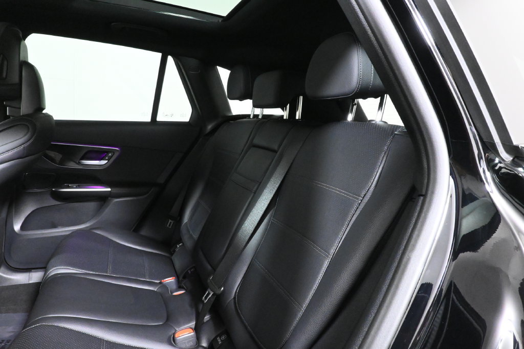 Certified 2026 Mercedes-Benz GLC 300 4MATIC image 4