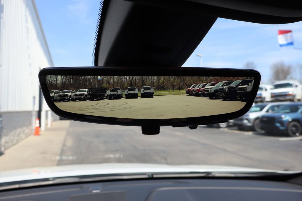 Used 2023 Chevrolet Traverse RS image 15