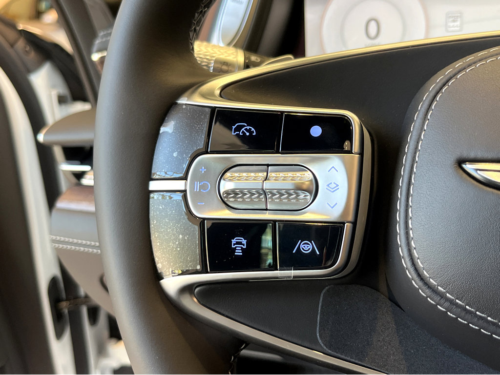 New 2025 Genesis G90 3.5T image 17