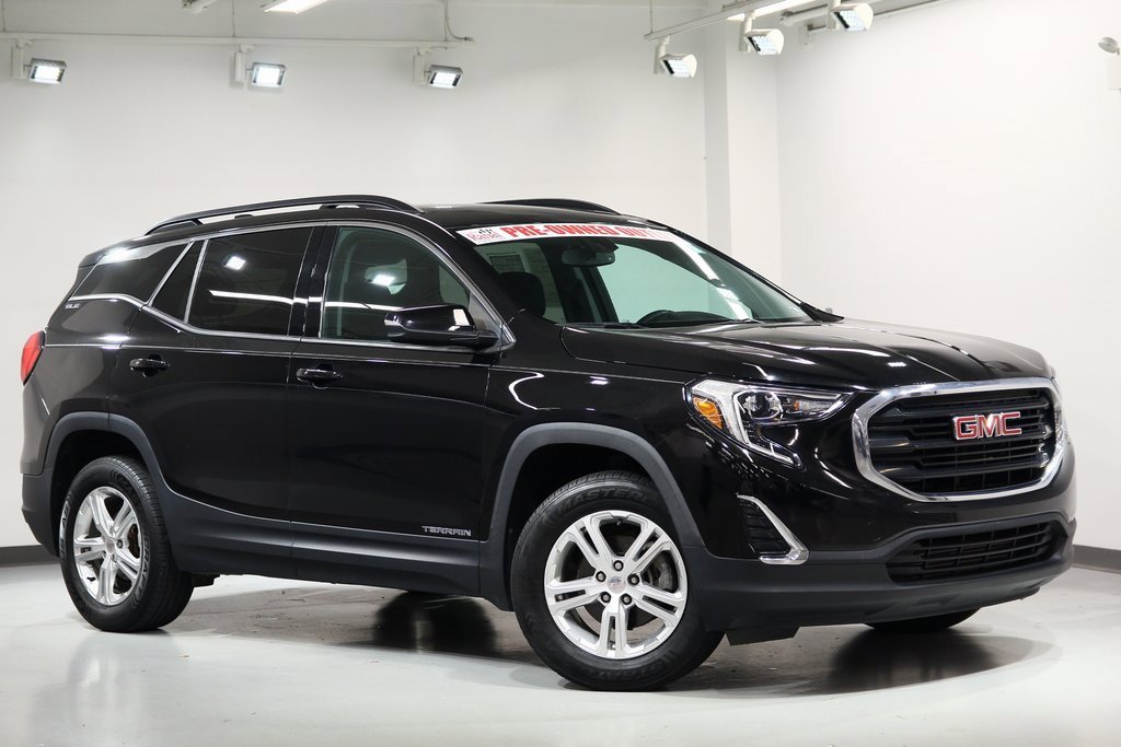 Used 2019 GMC Terrain SLE w/ Driver Convenience Package image 2
