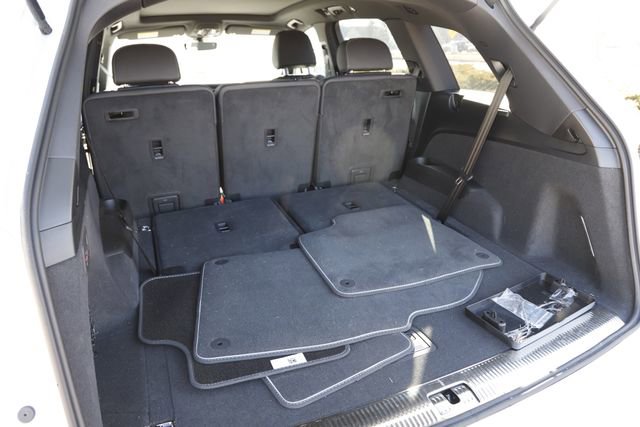 Used 2025 Audi Q7 2.0T Premium w/ Convenience Plus Package image 5