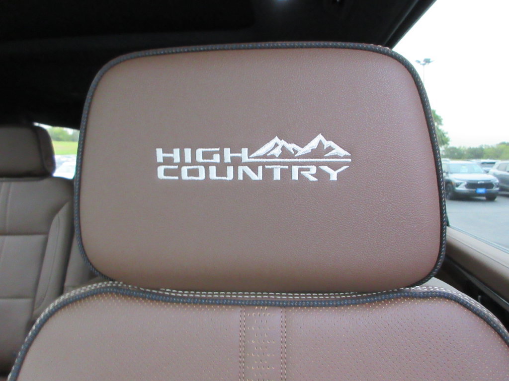 New 2027 Chevrolet Suburban High Country AWD/4WD image 24