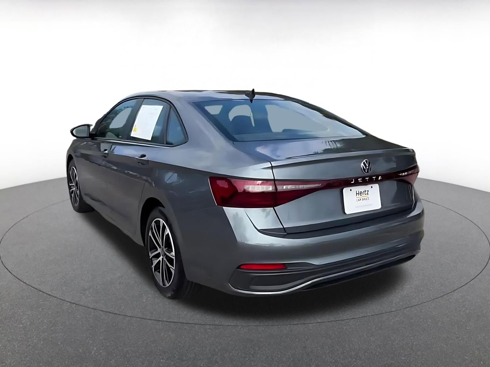 Used 2025 Volkswagen Jetta Sport image 11