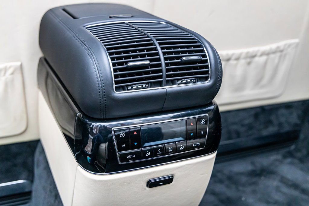 Used 2009 Maybach 62 S RWD image 67