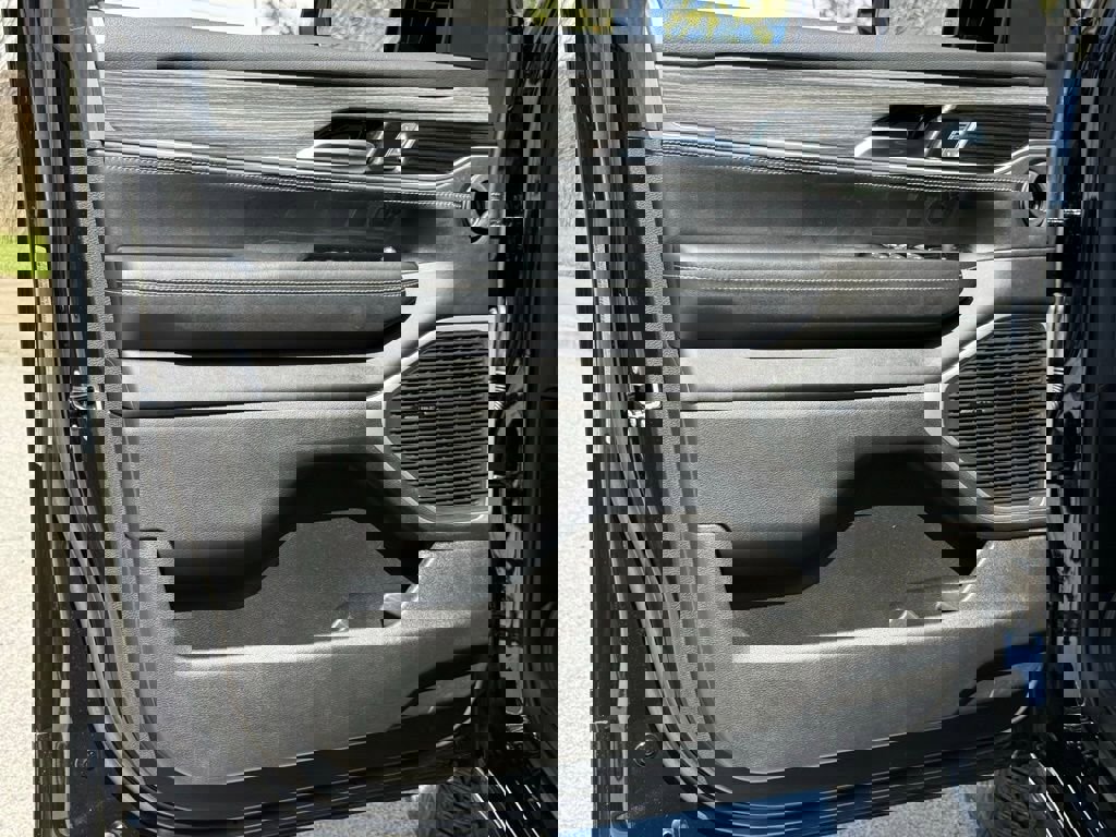 Used 2024 Jeep Wagoneer Series II w/ Convenience Group I image 25