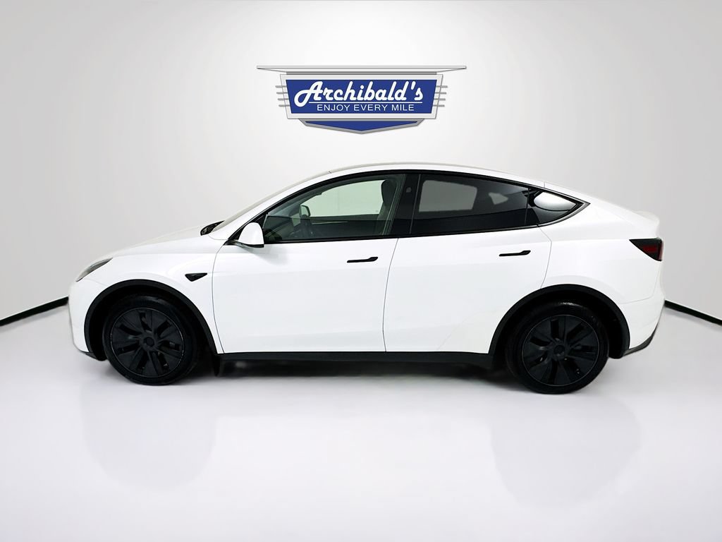 Used 2024 Tesla Model Y Long Range AWD/4WD image 4