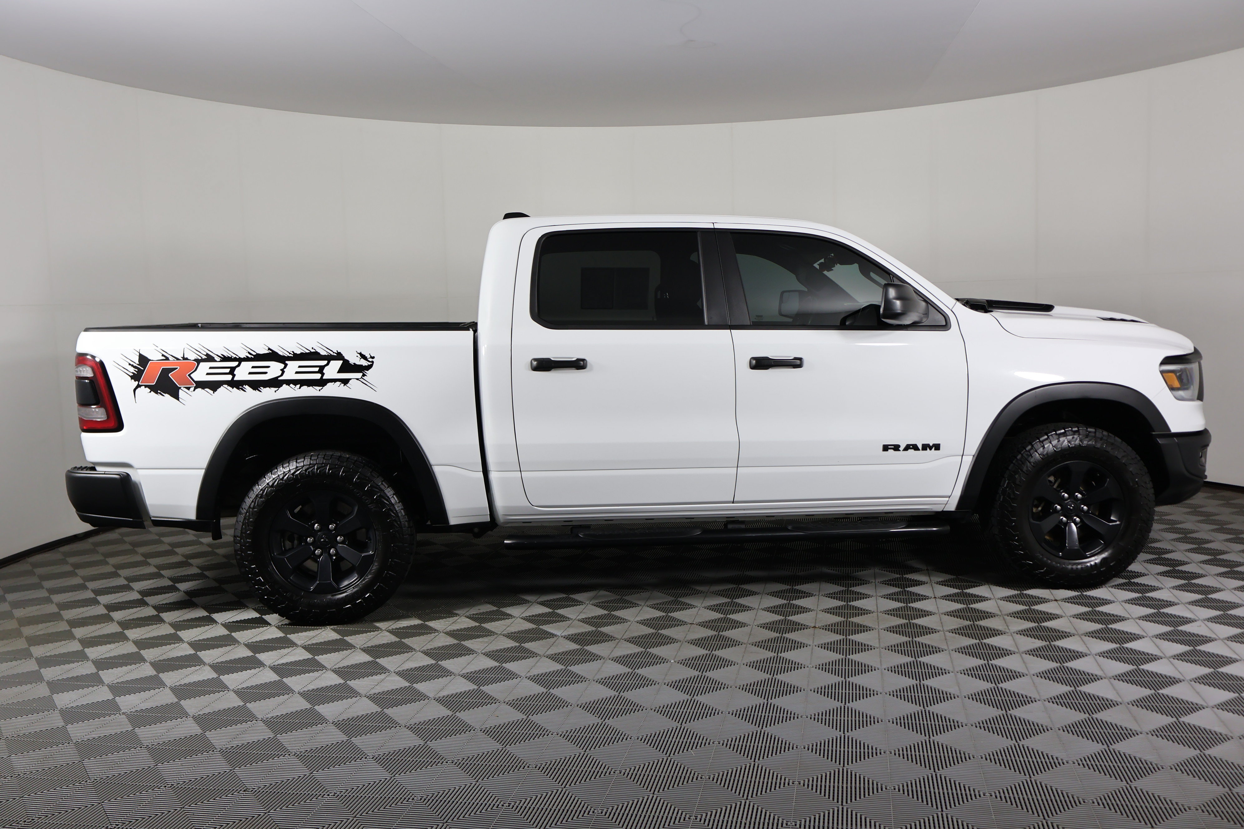 Used 2021 RAM 1500 Rebel w/ Night Edition AWD/4WD image 5
