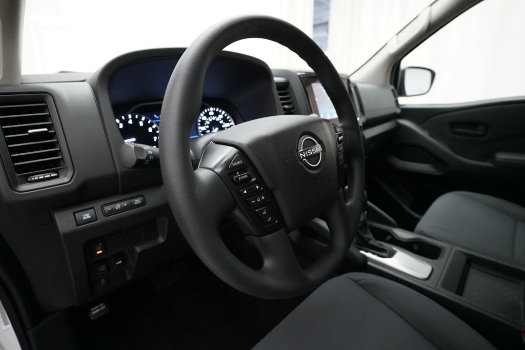 Used 2022 Nissan Frontier S w/ Technology Package AWD/4WD image 8