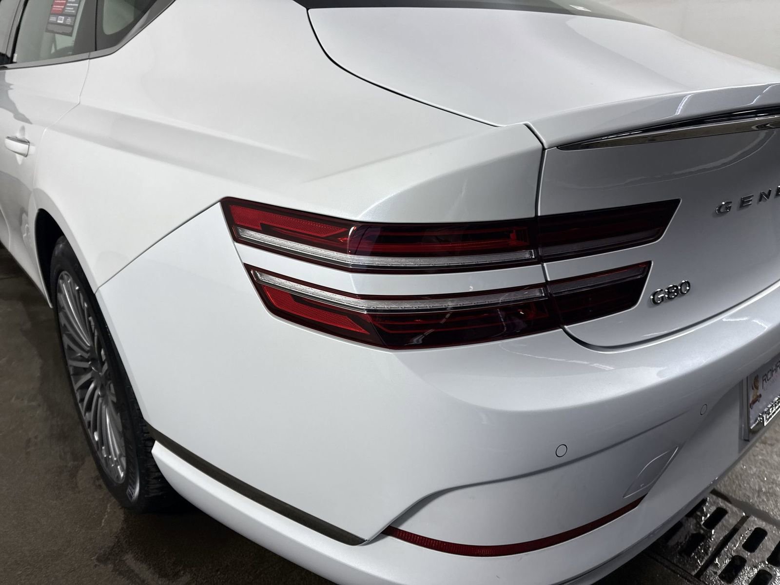 Used 2024 Genesis G80 image 28