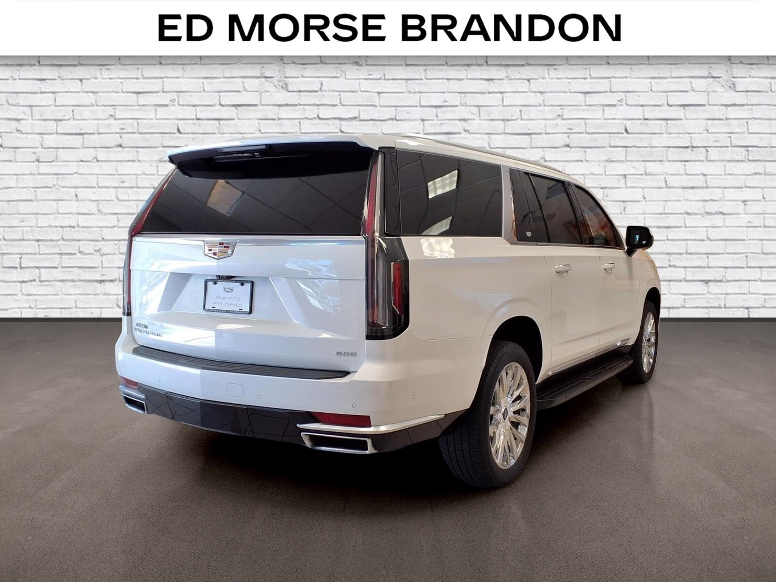 Certified 2024 Cadillac Escalade ESV Premium Luxury RWD image 5