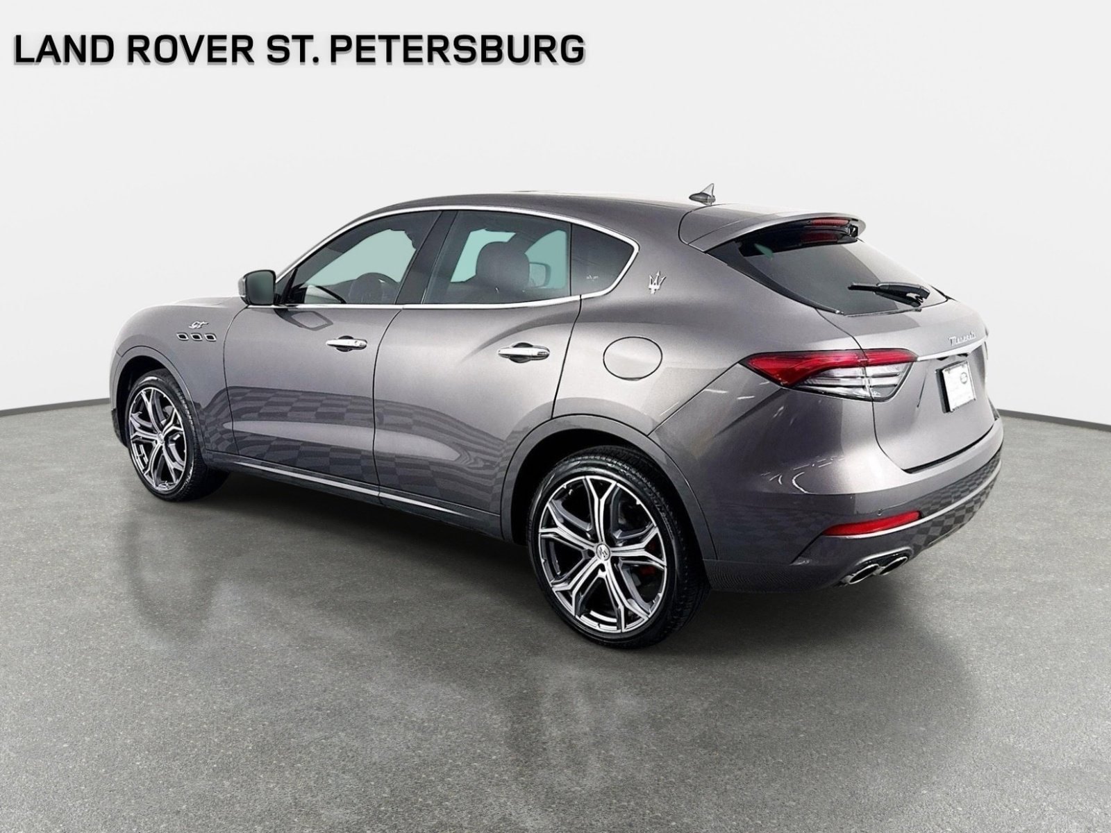 Used 2023 Maserati Levante GT AWD/4WD image 7