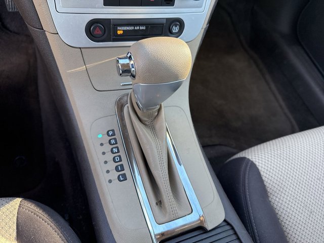 Used 2010 Chevrolet Malibu Hybrid image 14