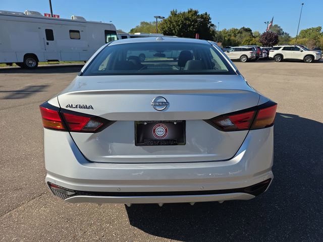 Certified 2025 Nissan Altima 2.5 S FWD image 24
