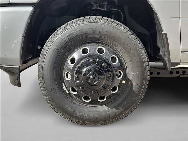 New 2026 RAM 3500 Big Horn AWD/4WD image 10