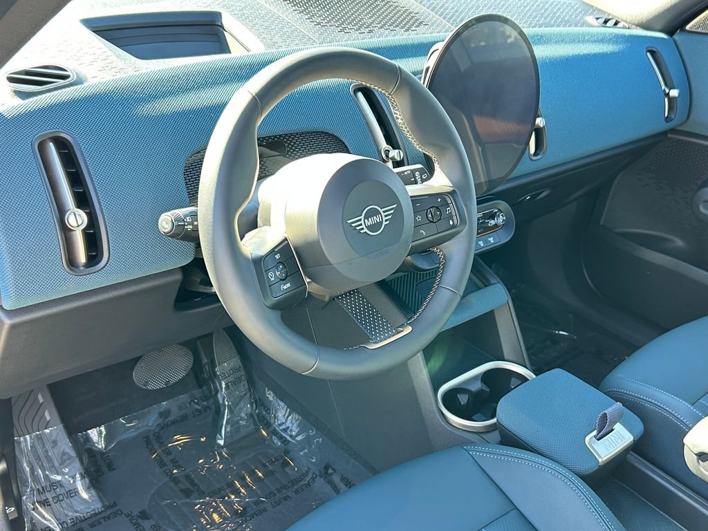 Used 2025 MINI Cooper Countryman S w/ Comfort Package Max image 13