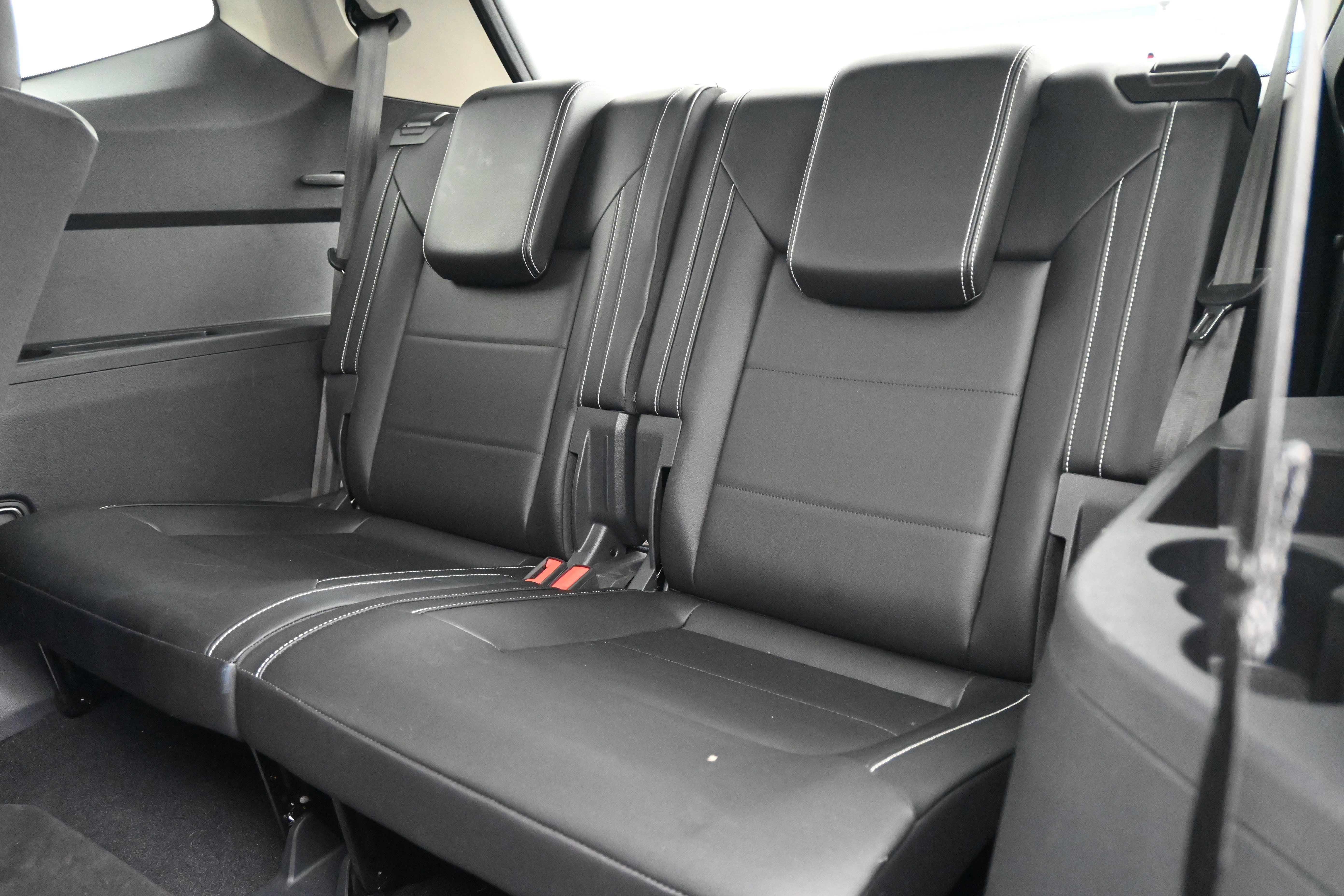 Used 2023 Volkswagen Atlas SE w/ Black Wheel Package image 31