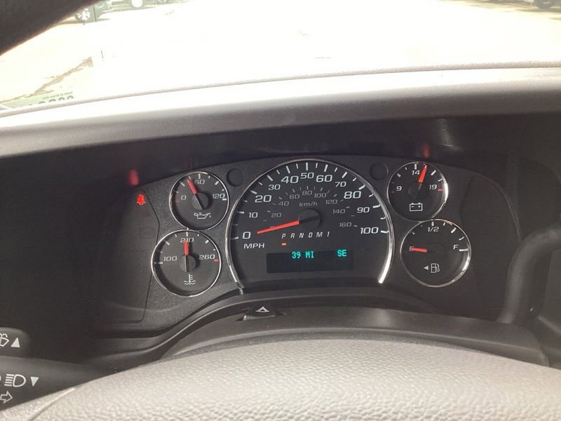 New 2026 Chevrolet Express 2500 w/ Driver Convenience Package RWD image 27