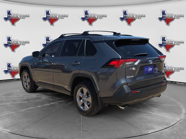 Used 2022 Toyota RAV4 XLE w/ Convenience Package AWD/4WD image 5