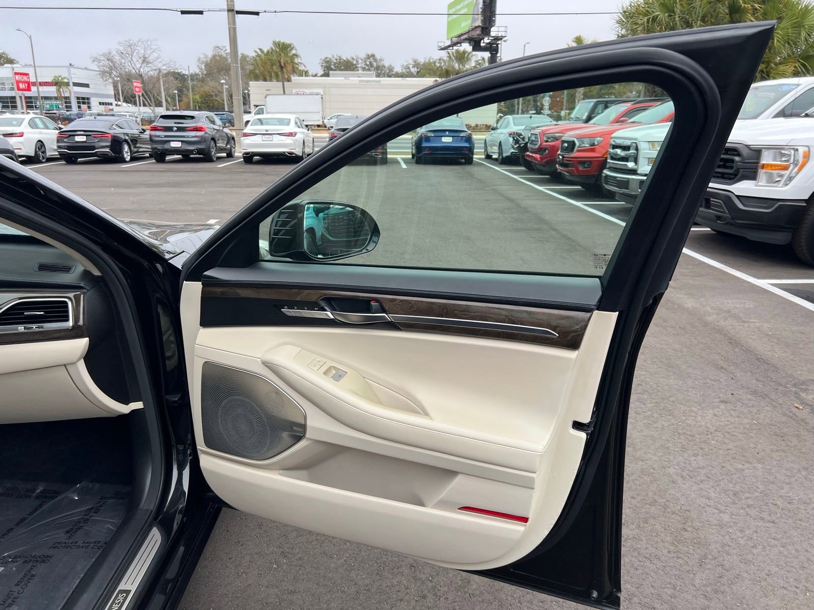 Used 2019 Genesis G90 5.0 Ultimate image 58