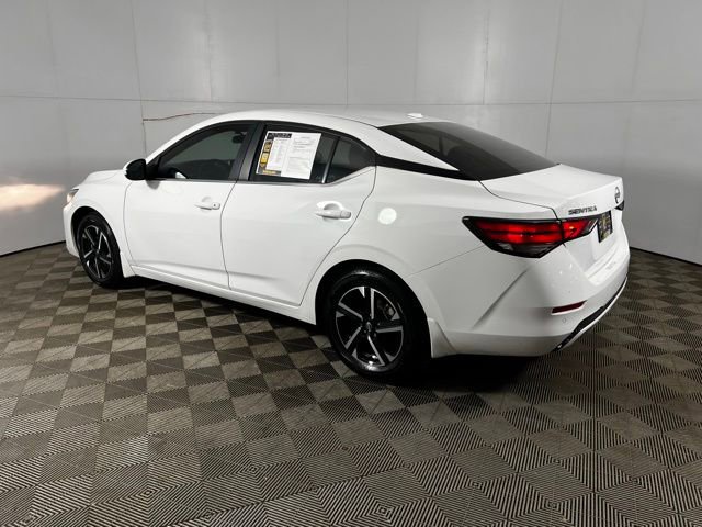Used 2025 Nissan Sentra SV w/ All-Weather Package FWD image 9