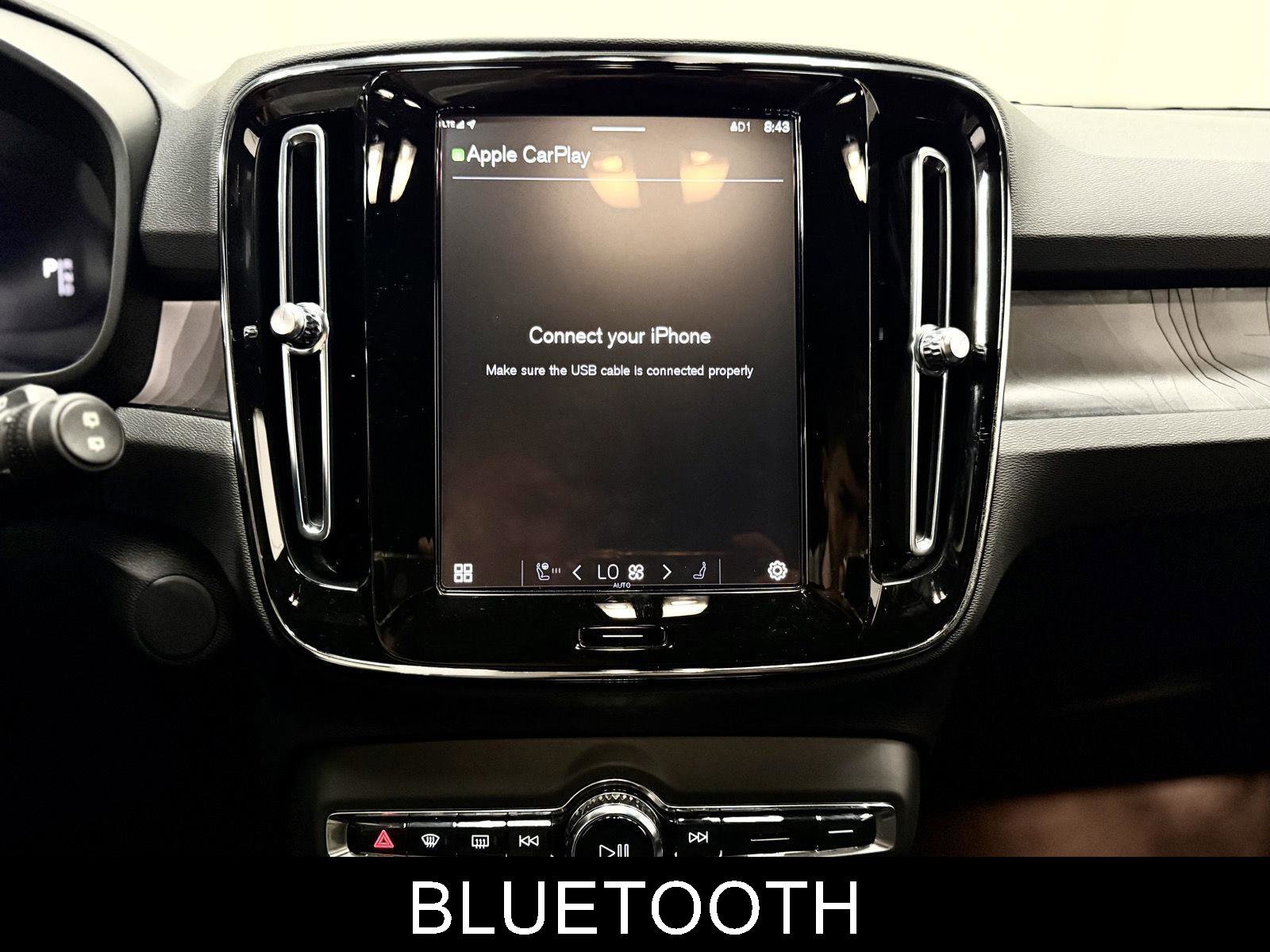 Used 2023 Volvo XC40 Recharge Ultimate w/ Protection Package Premier image 25