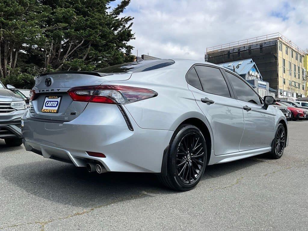Used 2022 Toyota Camry SE w/ Carpet Mat Package (TMS) FWD image 8