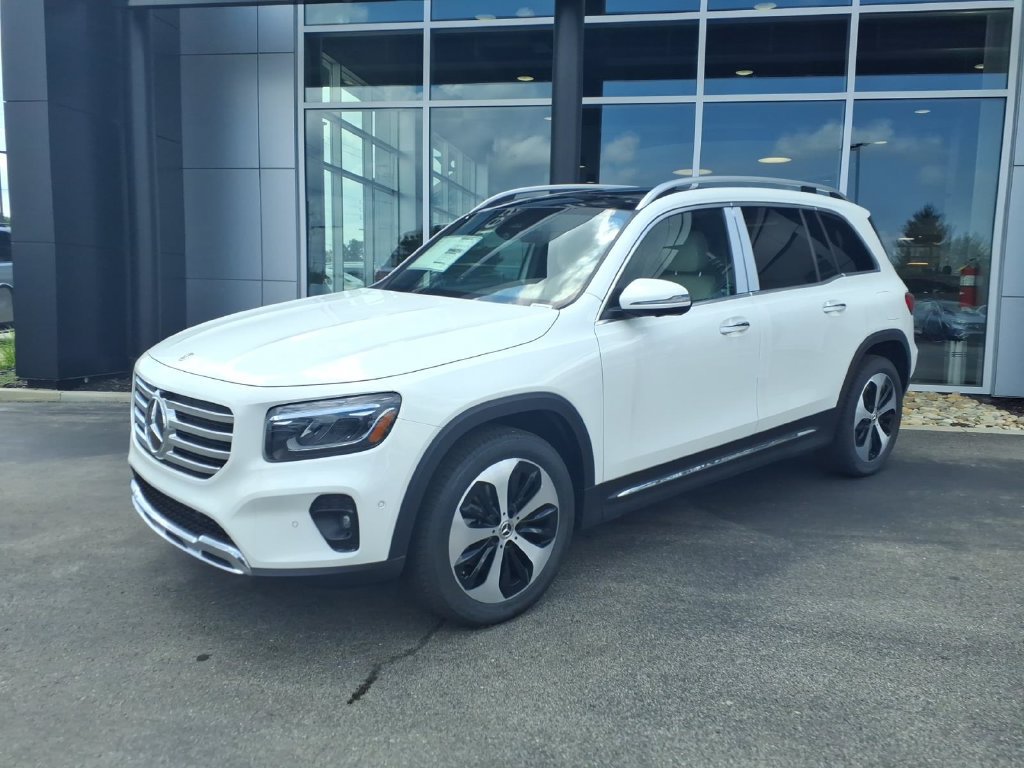 New 2026 Mercedes-Benz GLB 250 4MATIC image 2