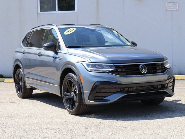 Used 2024 Volkswagen Tiguan SE R-Line
