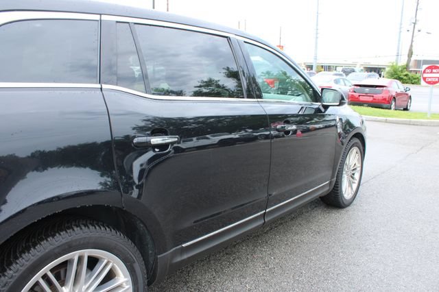 Used 2019 Lincoln MKT AWD image 48
