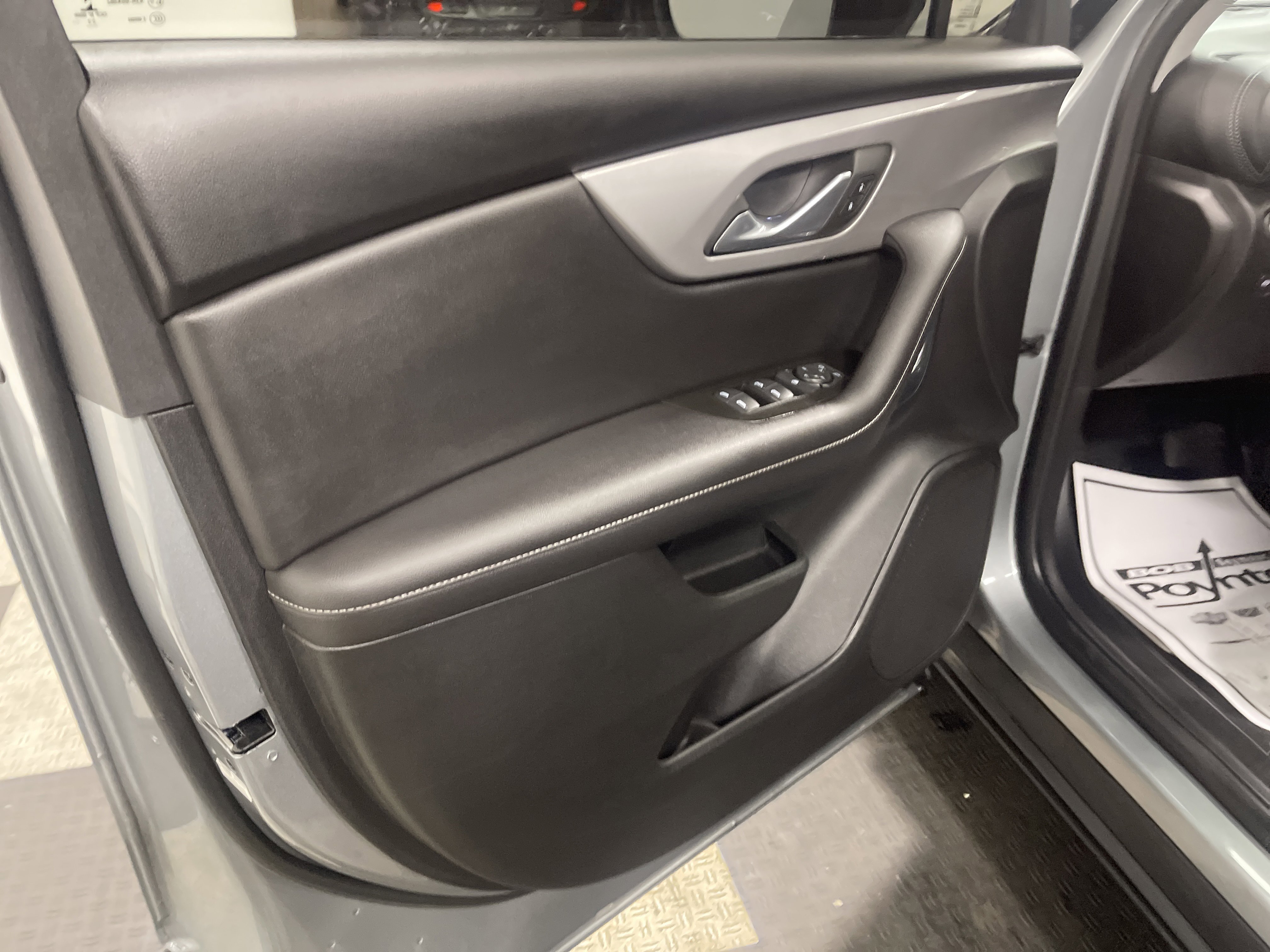 Used 2023 Chevrolet Blazer LT w/ Midnight/Sport Edition image 10