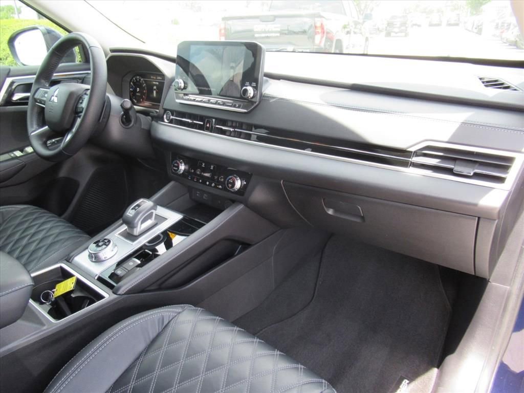 Used 2022 Mitsubishi Outlander SEL FWD image 11