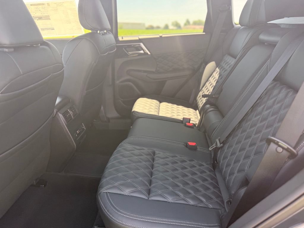New 2026 Nissan Rogue Platinum AWD/4WD image 11