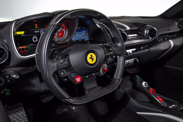Used 2019 Ferrari 812 Superfast RWD image 36
