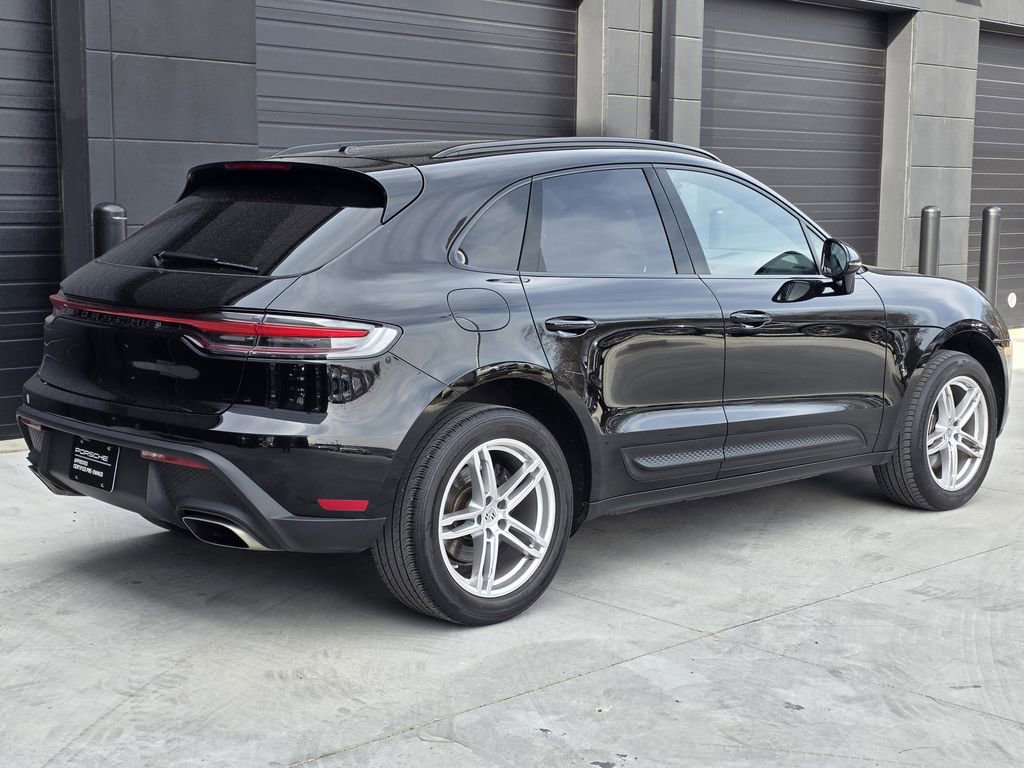 Certified 2023 Porsche Macan Turbo image 8