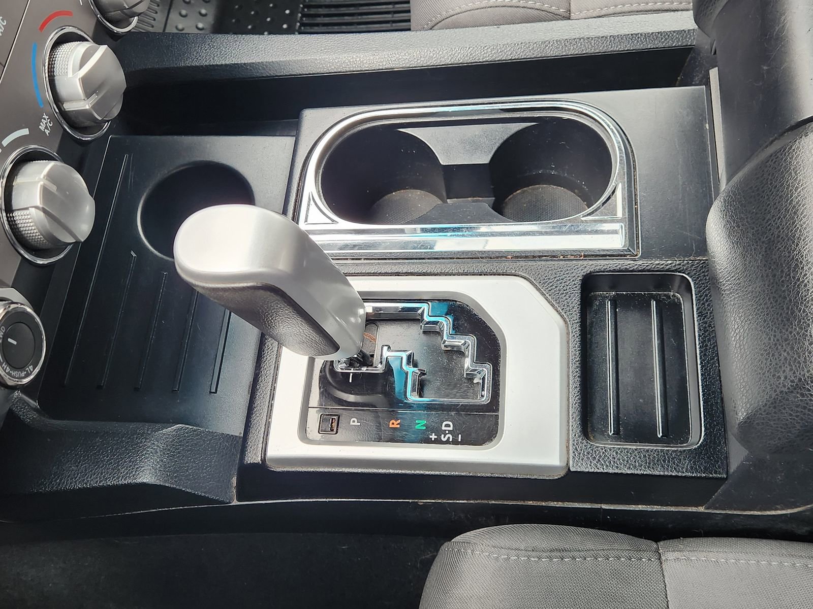 Used 2017 Toyota Tundra SR5 AWD/4WD image 25