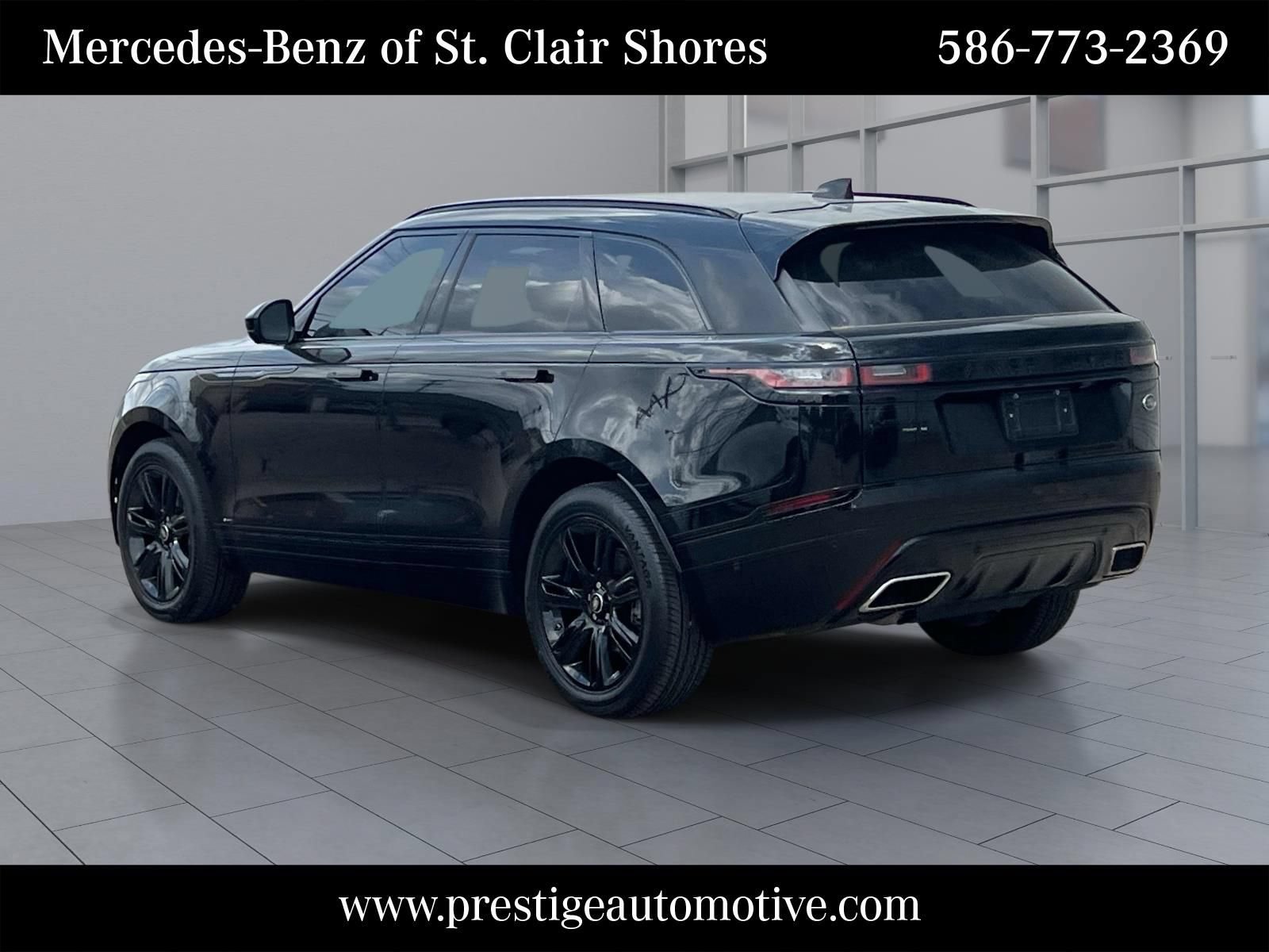 Used 2019 Land Rover Range Rover Velar R-Dynamic SE AWD/4WD image 3